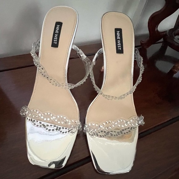 Nine West Ziggle Heeled Gem Embellished Sandals Size: 10 Clear Silver Tone  #95 - Picture 4 of 6